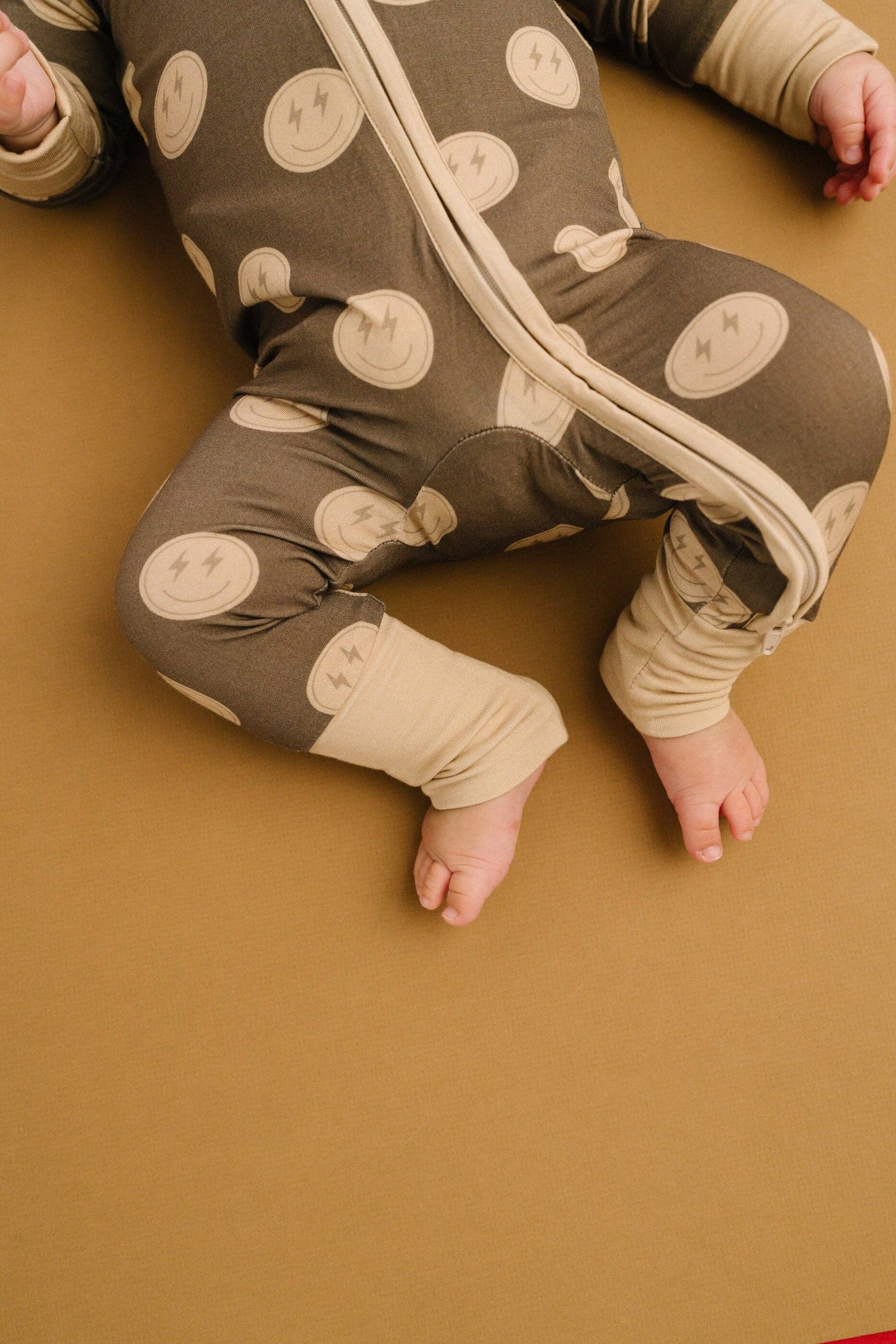 Neutral Smileys Bamboo Sleeper