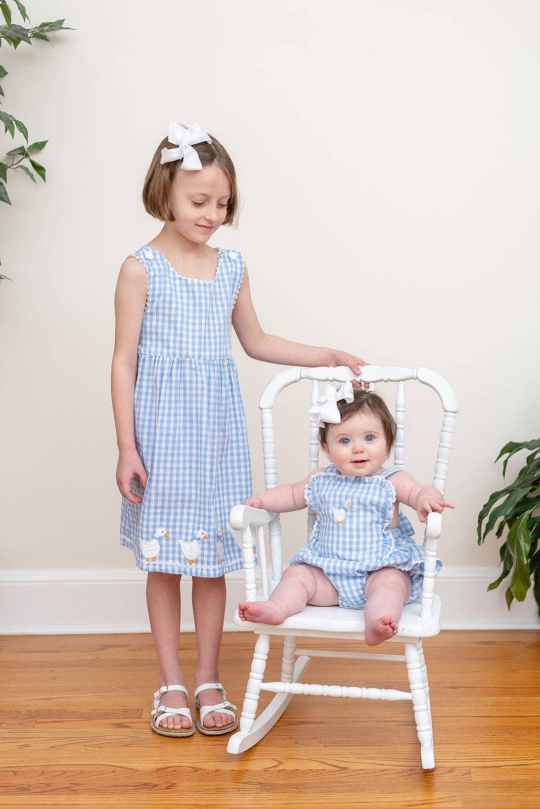 Goose Lace Bow Ruffle Bubble
